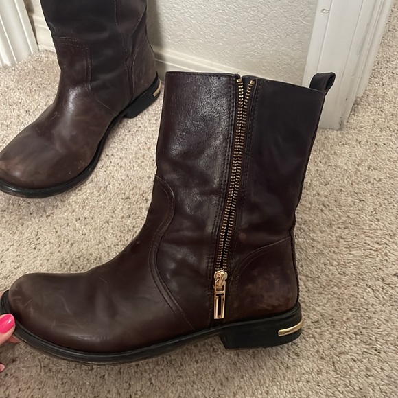 Tory Burch boots - Picture 2 of 6